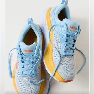 Hoka Bondi 8 Sneakers